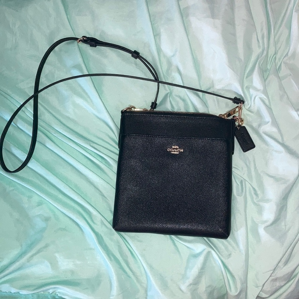 Kitt Messenger Crossbody COACH bag